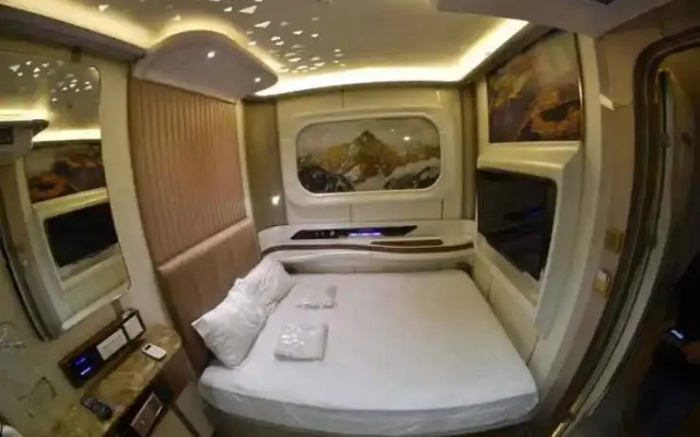 Tab Hotel Capsule Compact Bandung