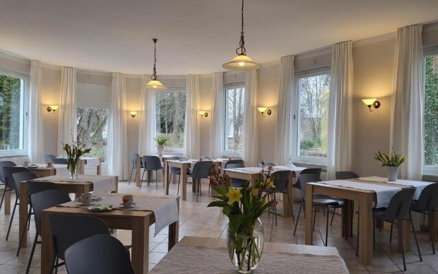 Parkhotel Am Schwanenteich