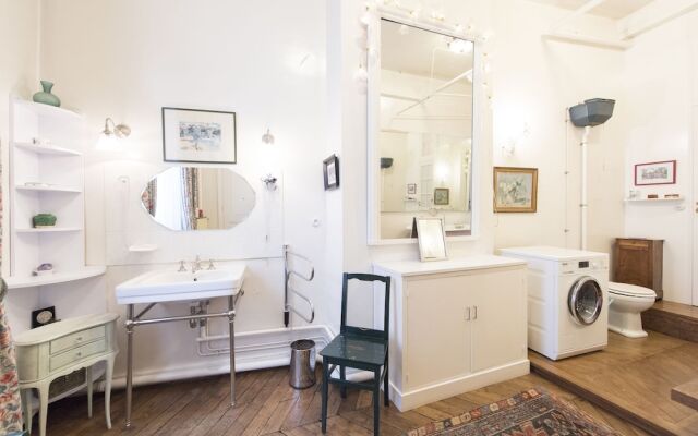 Antique Charm by Arc de Triomphe