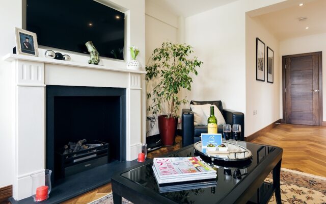 The Chelsea Pelham Retreat - KBW