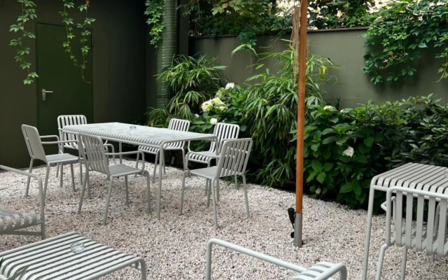 ADELANTE Boutique Hotel