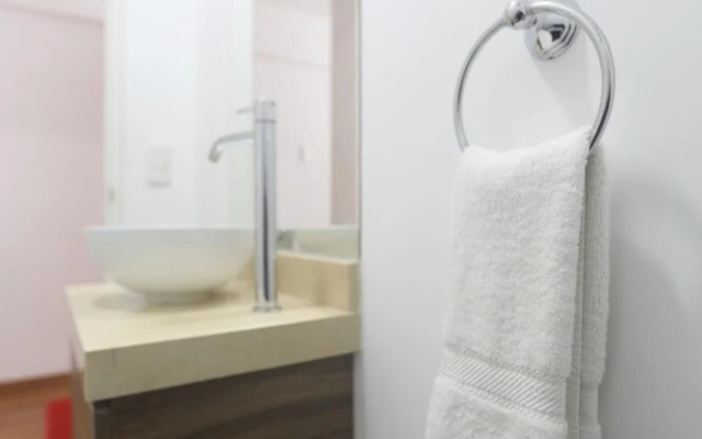 Quiet Romantic Apartment In The Heart Of Barranco