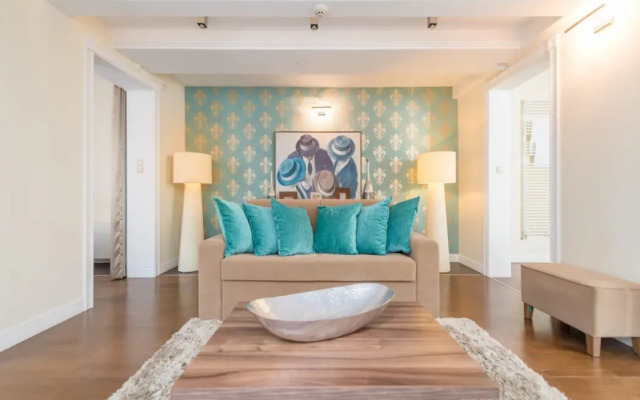 La Prima Fashion Hotel