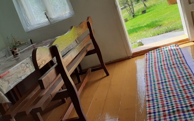 Retreat Holiday in Cozy Traditional House