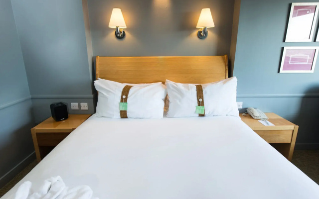 Holiday Inn Edinburgh by IHG