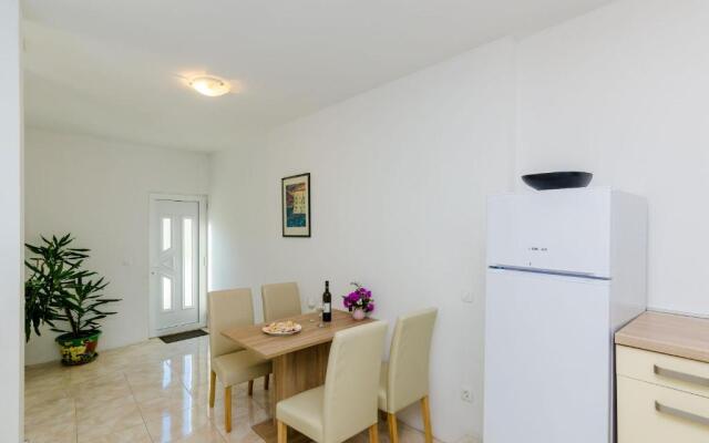 Apartment Maurora