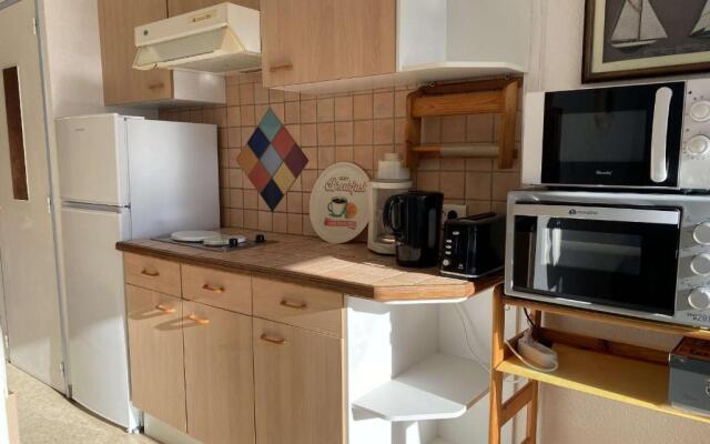 Appartement Balaruc-les-Bains, 1 pièce, 2 personnes - FR-1-553-72