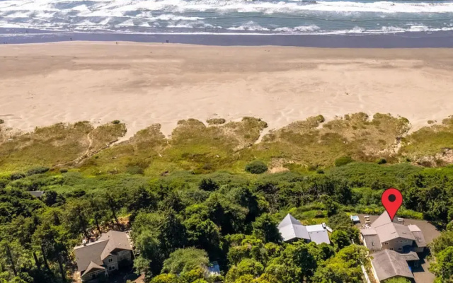 Sandcastle Bluff in Moclips