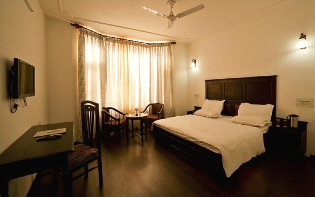 Four Season Resort