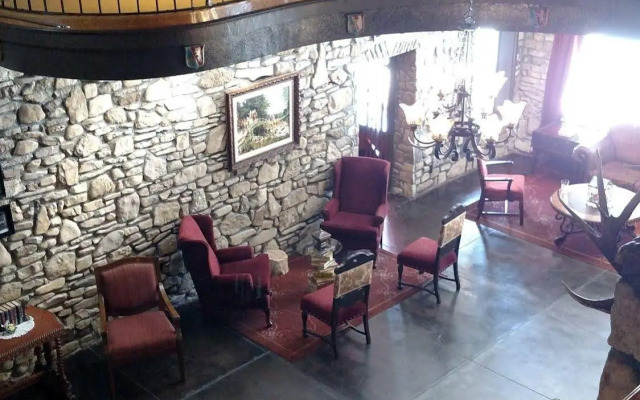 Ye Old English Inn