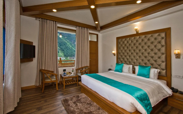 Hotel Monarch Residency