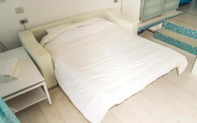 First Line Studio In Callao Salvaje Cs/166