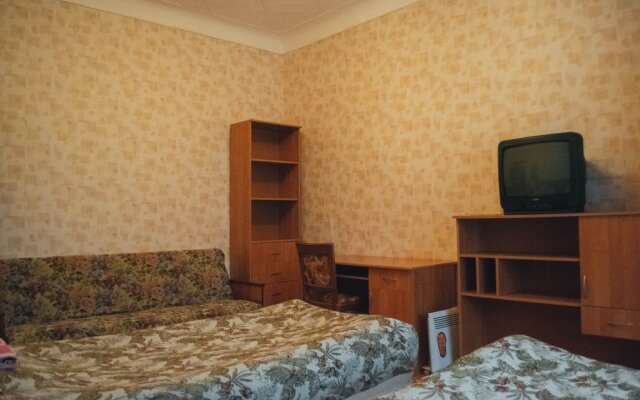 Guest House, Hotel