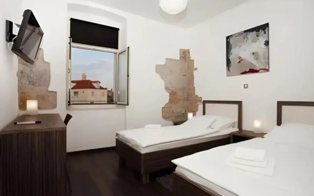 Marmontova Luxury Rooms