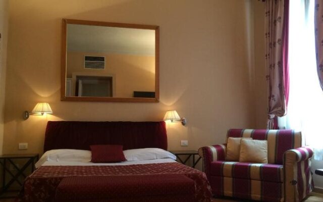 Tornabuoni La Petite Suite