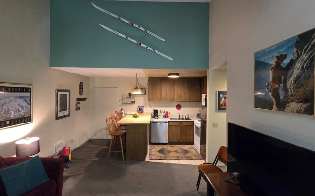 Eagle Summit Collection