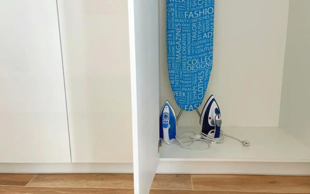 WSD Luxury Bright 2BD Apt with Sea view Balcony