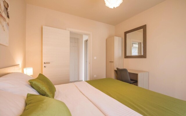 Nice Home in Pjescana Uvala With Wifi and 3 Bedrooms