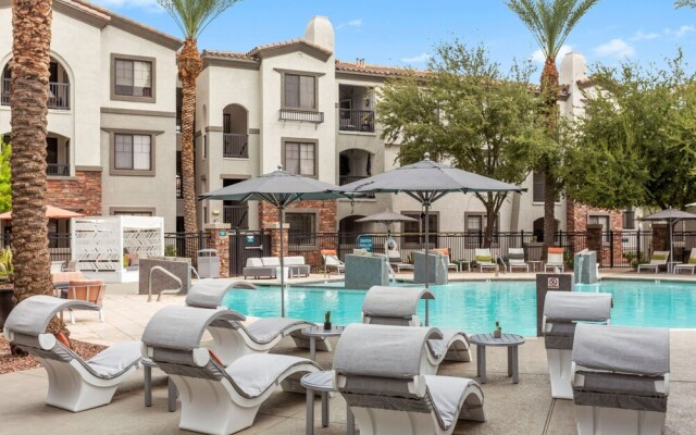 TWO CozySuites Apartment DowntownChandler