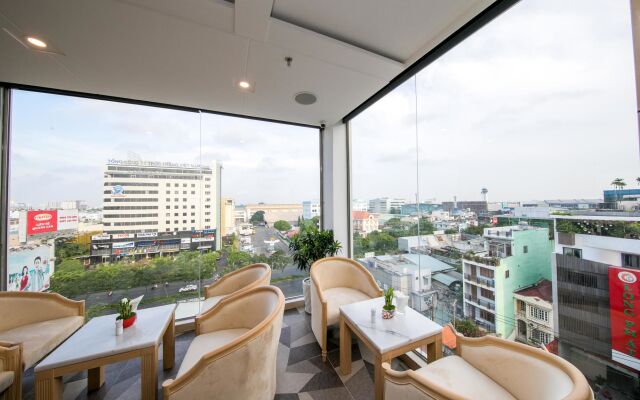 Le Saigon Hotel