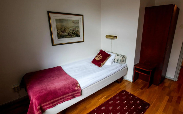 First Hotel Statt