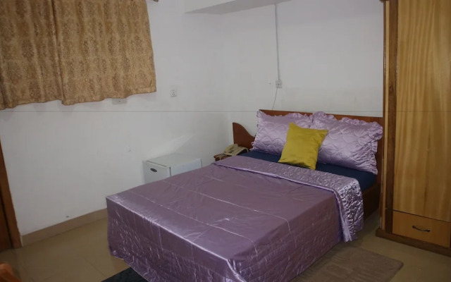 DeeGold Guest Home