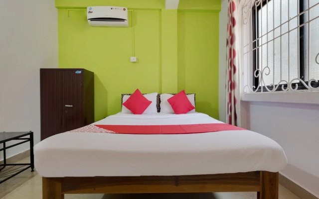 Waves 18 By OYO Rooms
