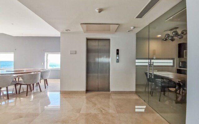Emerald Residential Tower and Spa
