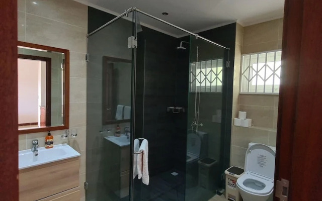 CRYSTAL SHORES Self Catering Apartments