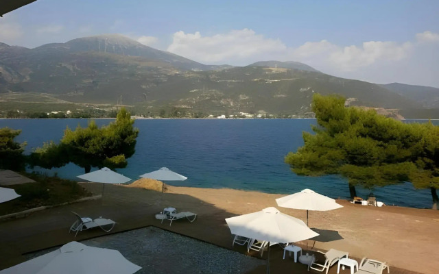 Trizonia Bay Hotel