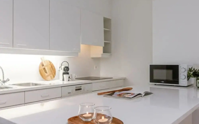 Superb Apartment With sea View and Private Parking