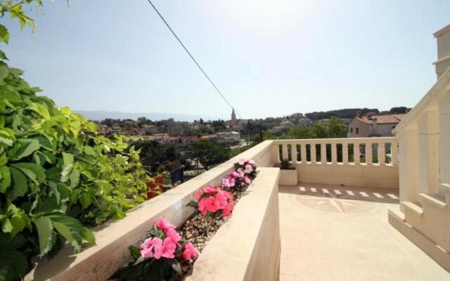 Apartments by the sea Sumartin, Brac - 18749