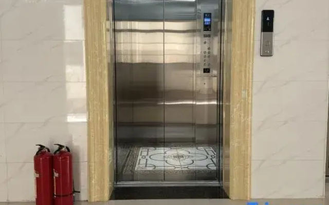 Yi Ding Apartment