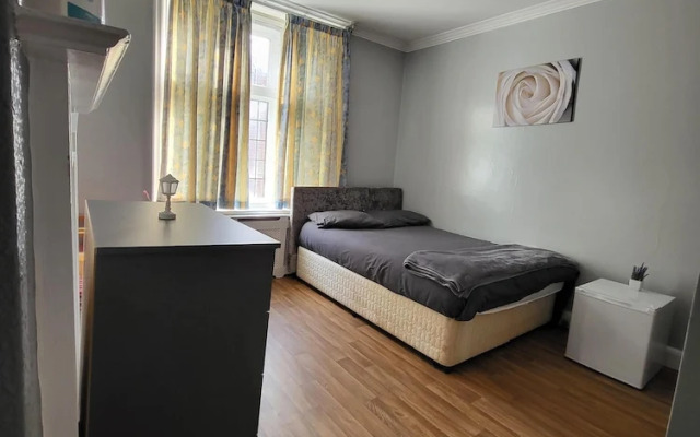 Silver Road Deluxe Retreat in Norwich