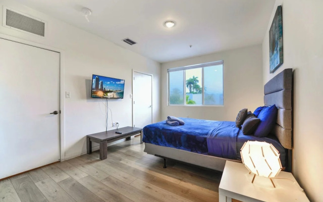 Stylish Townhouses by Design District