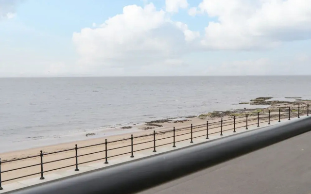 7 Marine Drive