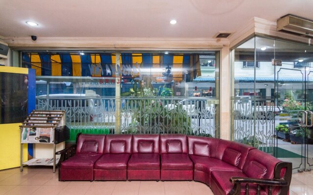 Hotel Laksana Inn by OYO Rooms