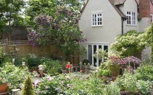 Motts Cottage