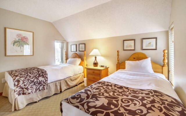 Lake Placid Lodge by ResortQuest Whistler