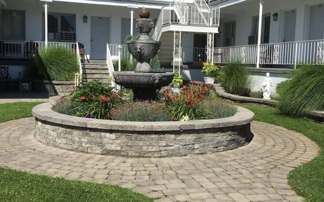 The Atlantic, BW Signature Collection