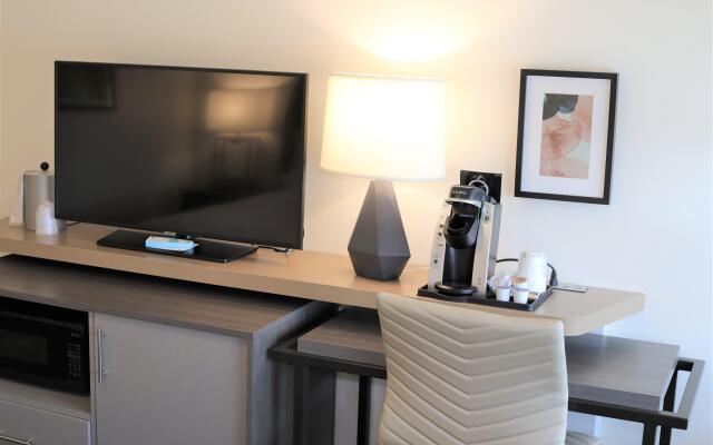 Holiday Inn & Suites St. Cloud by IHG