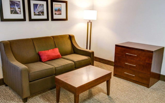 Comfort Inn Redding Near I-5