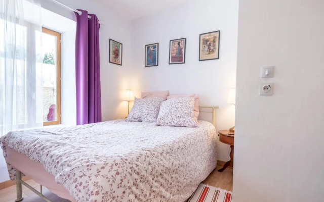 Cosy Holiday Home With Garden