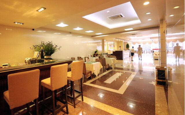 Level Haiphong Hotel