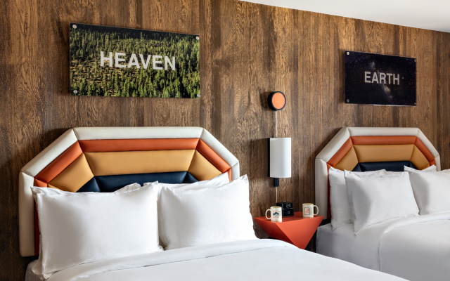 Americana Motor Hotel