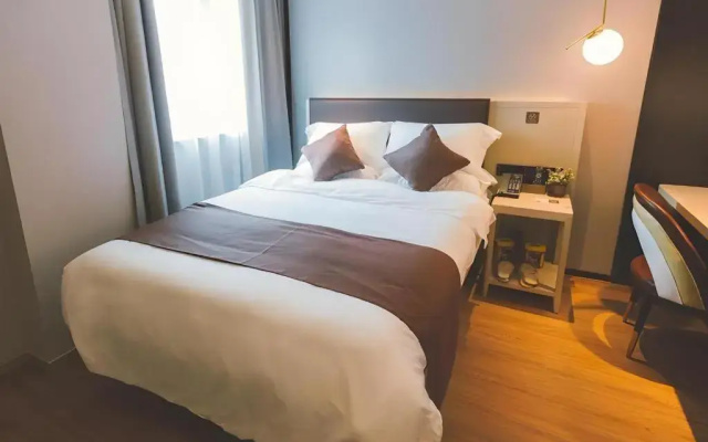 GYA Shanghai Jiangpu Hotel