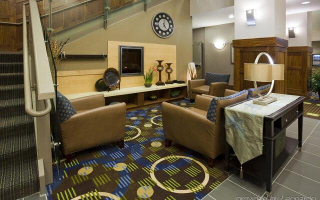 Holiday Inn Express Hotel and Suites Mankato East, an IHG Hotel