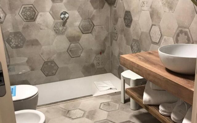 Ca' Uberti Palace Hotel , Mantegna Hotels