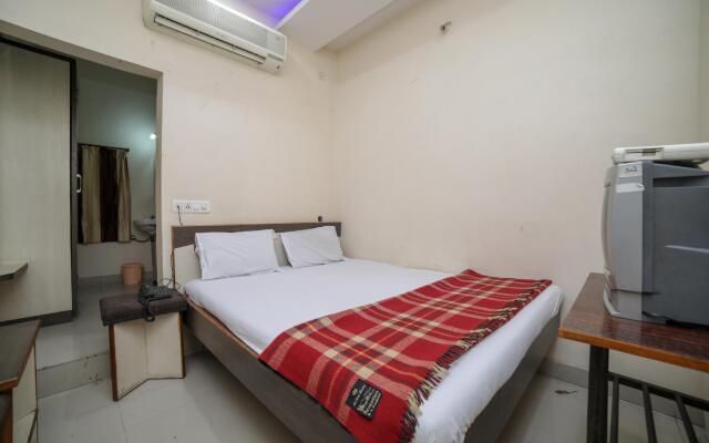 SPOT ON 47254 Shraddha Hotel