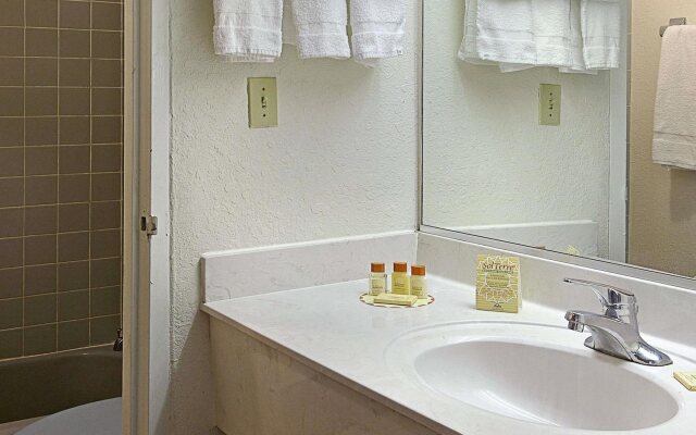 Days Inn by Wyndham Gainesville University